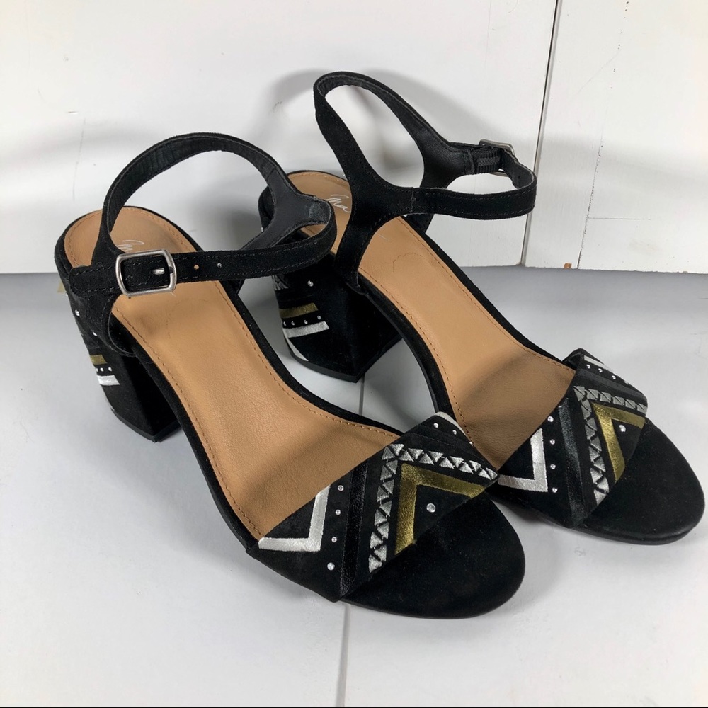 Mari A Sloan Sandals Block Heels Embroidered Black Elegant Wedding Fancy